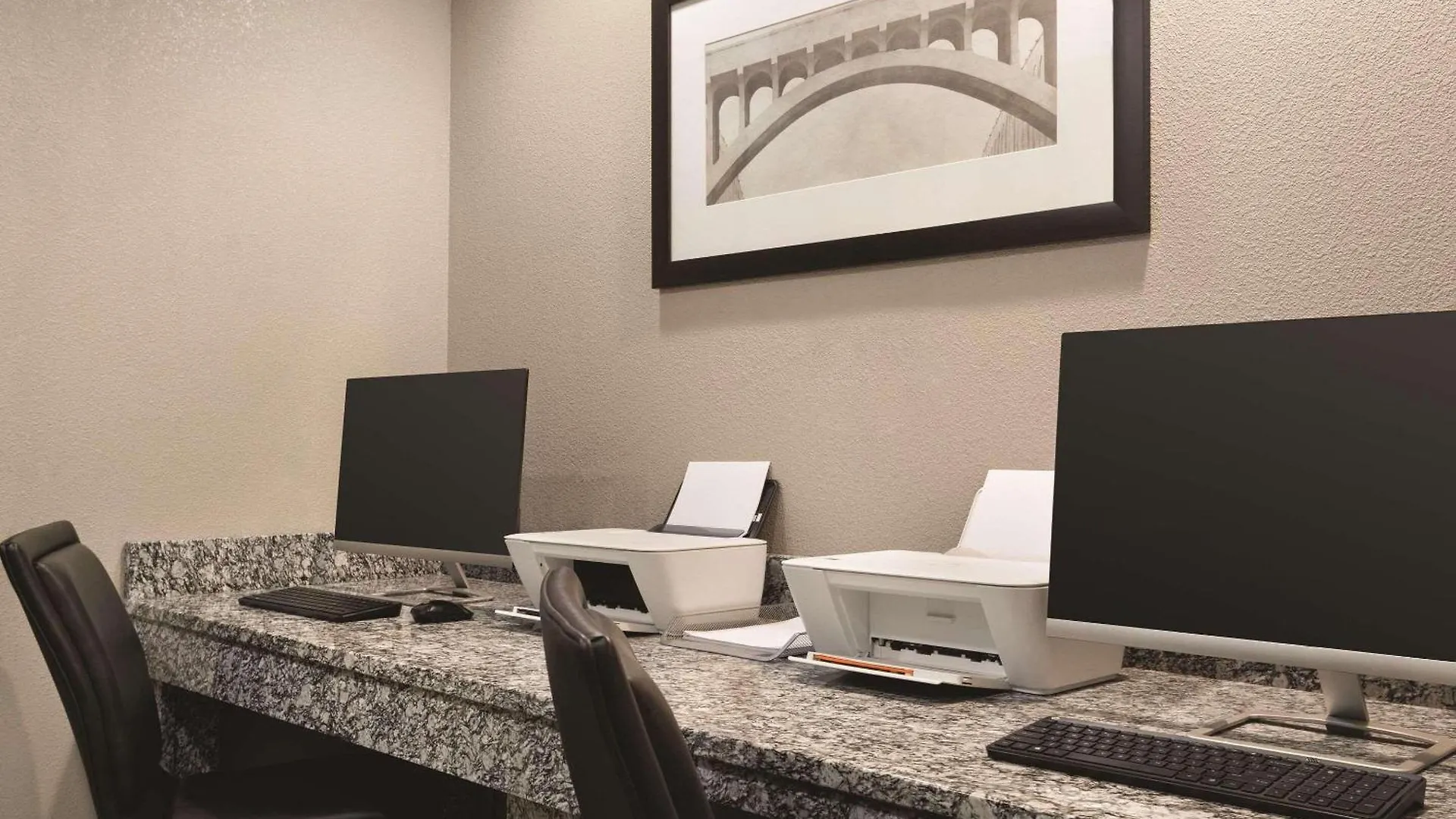 מלון Country Inn & Suites By Radisson, Nashville Airport East, Tn