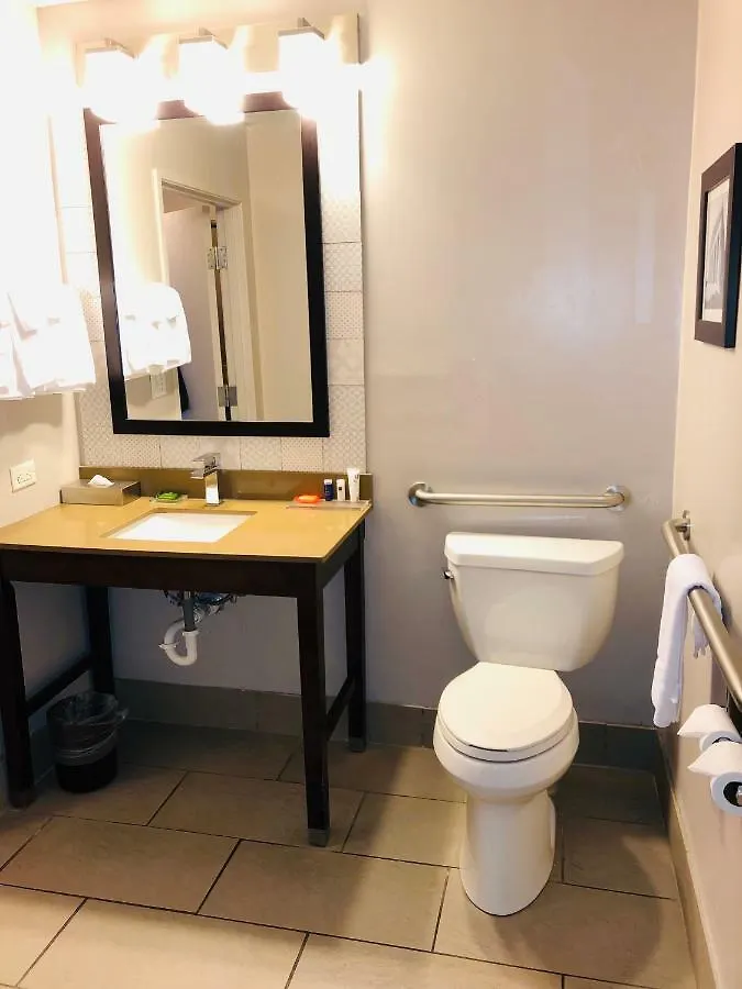 מלון Country Inn & Suites By Radisson, Nashville Airport East, Tn